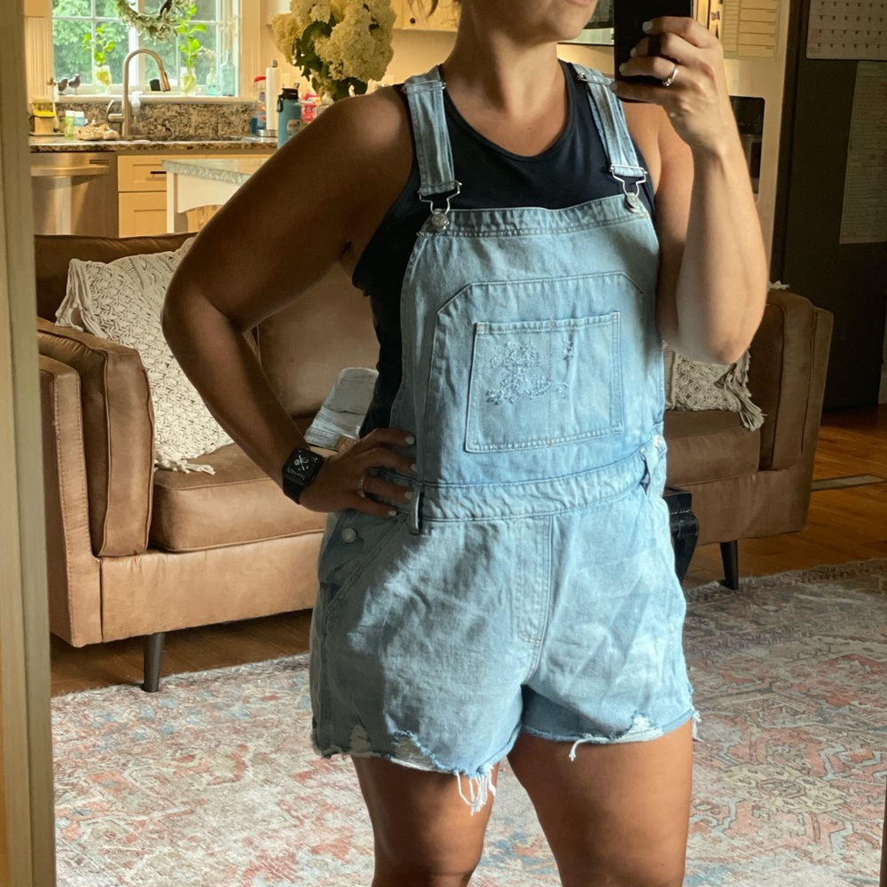 Light wash overalls - wild fable brand- juniors size xxl